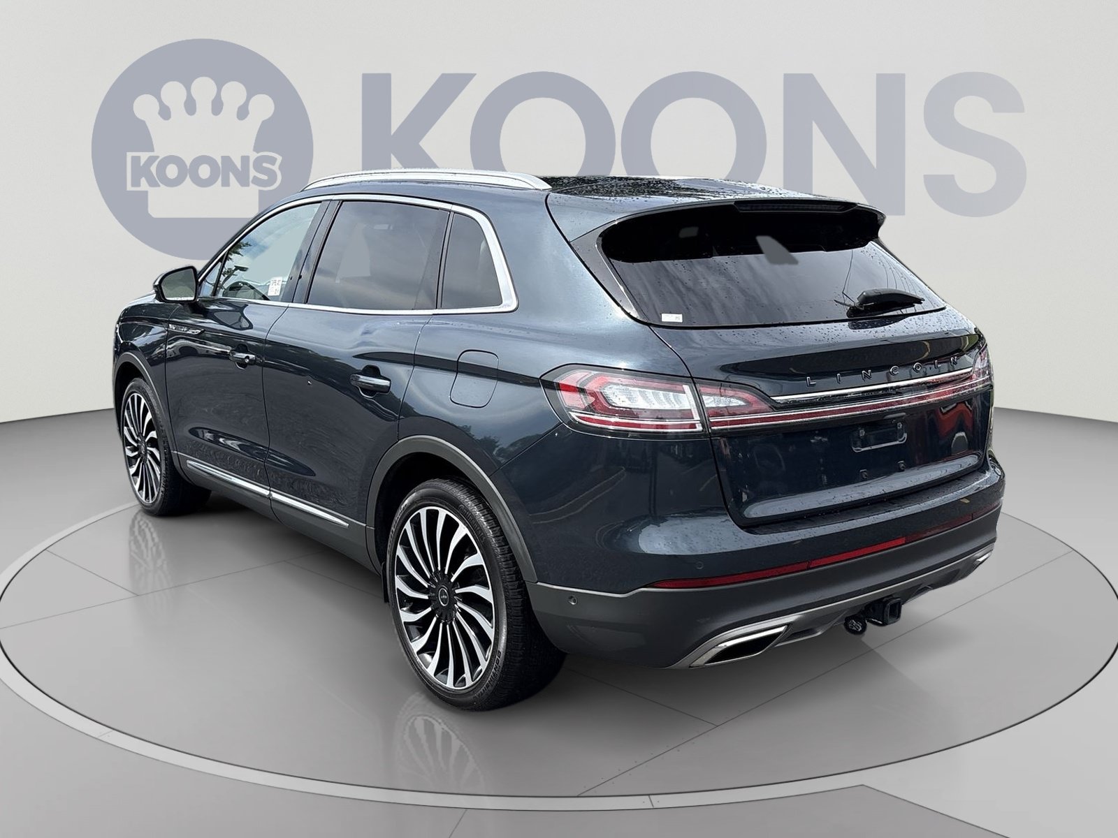 Used 2023 Lincoln Nautilus Black Label w/ Class II Trailer Tow Package AWD/4WD image 4