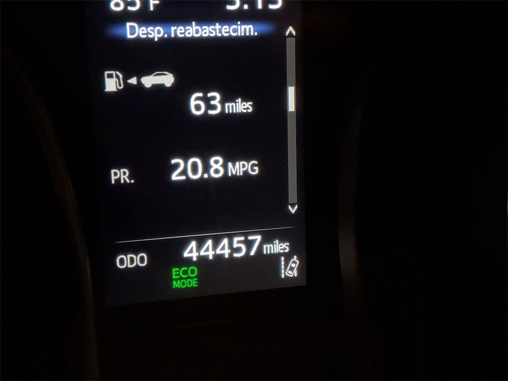 Used 2024 Toyota Camry SE image 25