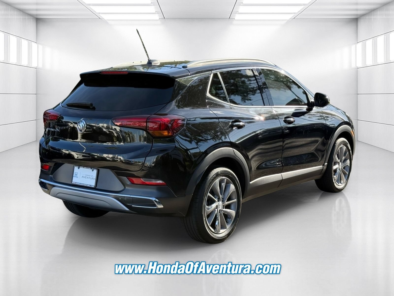 Used 2023 Buick Encore GX Essence w/ Experience Buick Package FWD image 5