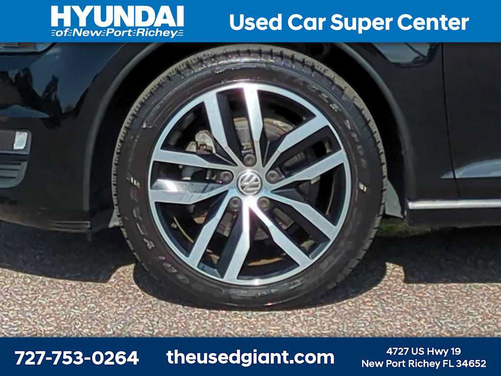 Used 2016 Volkswagen Golf S FWD image 10