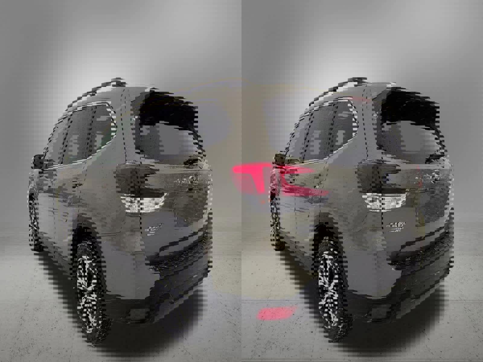 Used 2021 Subaru Forester Limited image 4