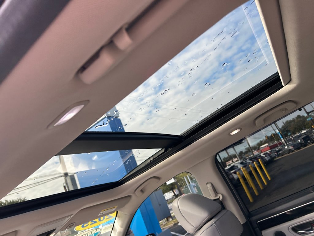 Certified 2025 Honda Pilot Touring image 19