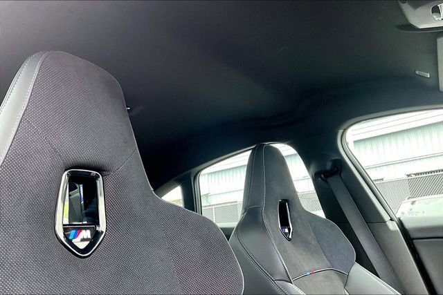 Used 2025 BMW M235i xDrive w/ Technology Package image 17