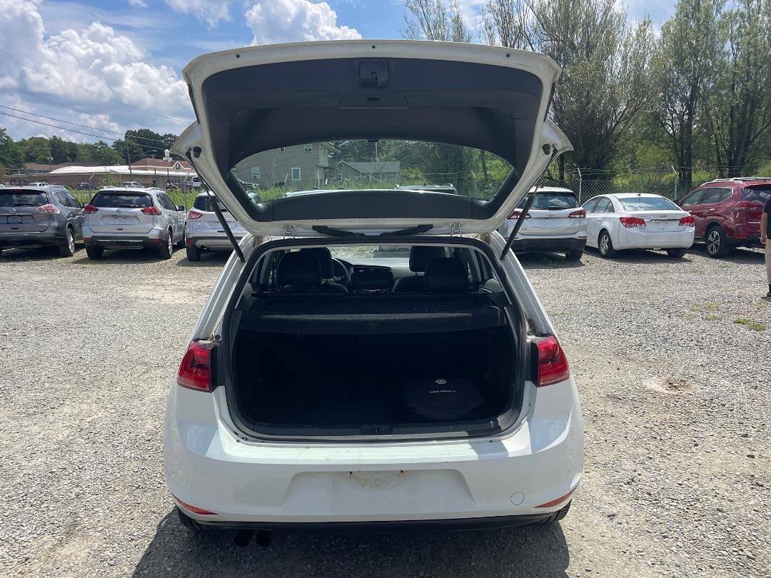Used 2017 Volkswagen Golf SE FWD image 27