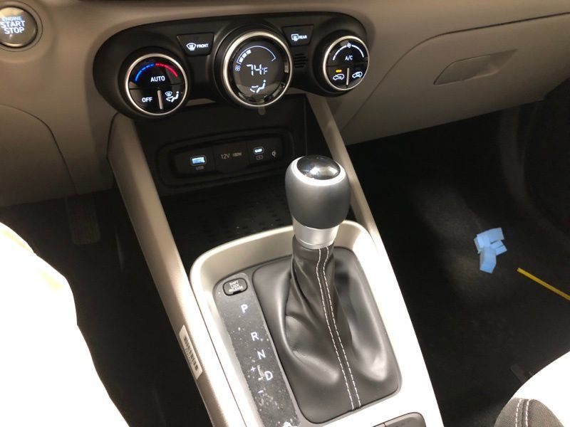 New 2026 Hyundai Venue SEL FWD image 29