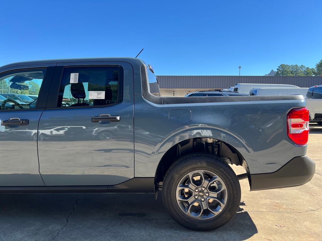 New 2025 Ford Maverick XLT w/ Equipment Group 302A image 30