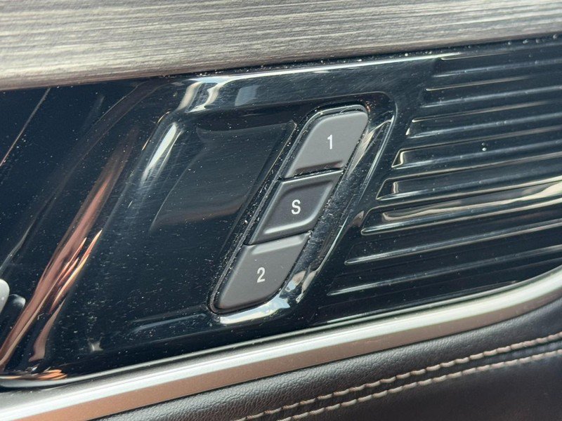 Used 2024 Jeep Wagoneer Series II AWD/4WD image 17