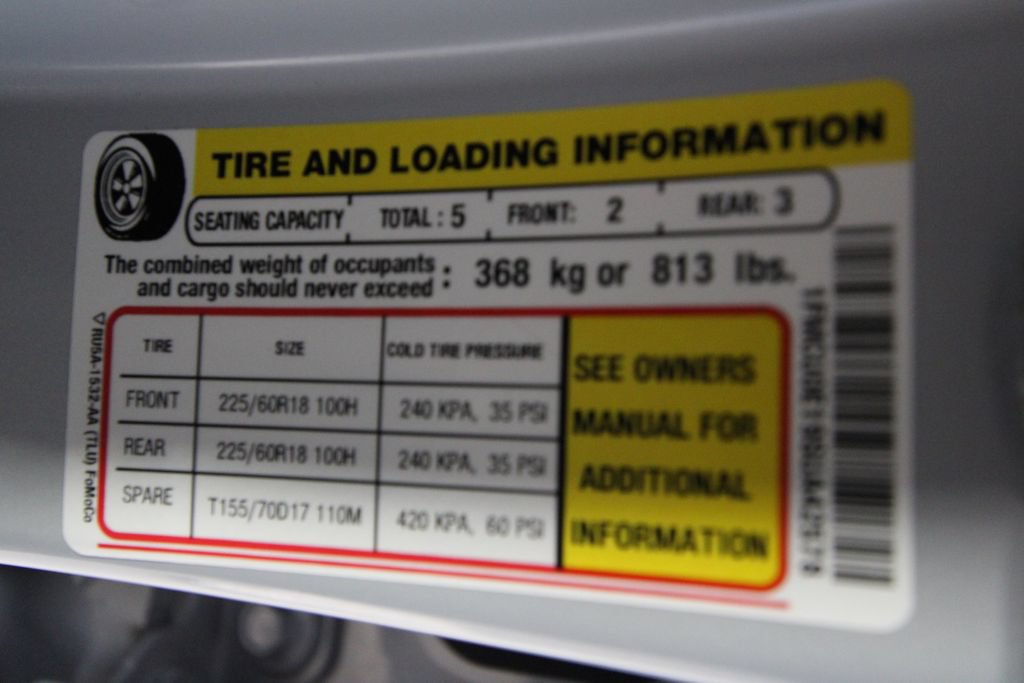 Used 2025 Ford Escape SE w/ Class II Trailer Tow Package FWD image 41
