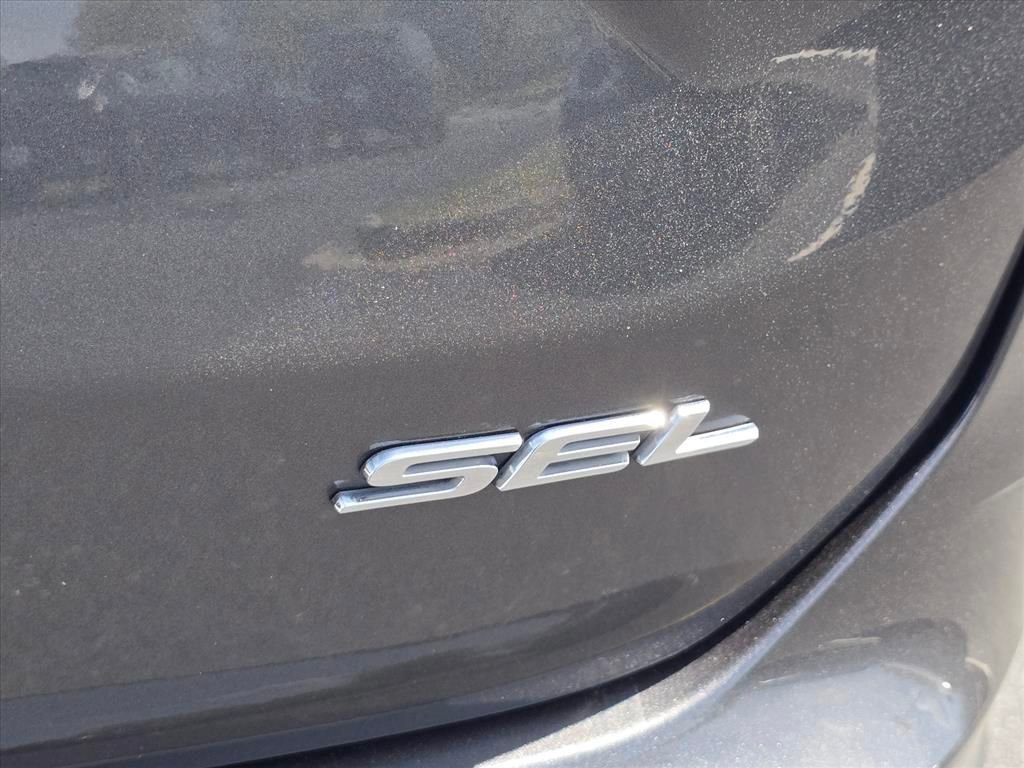 Used 2020 Ford Edge SEL w/ Convenience Package image 13