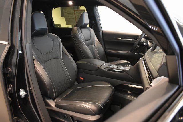 Used 2023 INFINITI QX60 Autograph w/ Cargo Package image 13
