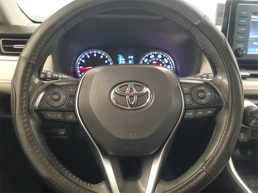 Used 2019 Toyota RAV4 XLE Premium image 21