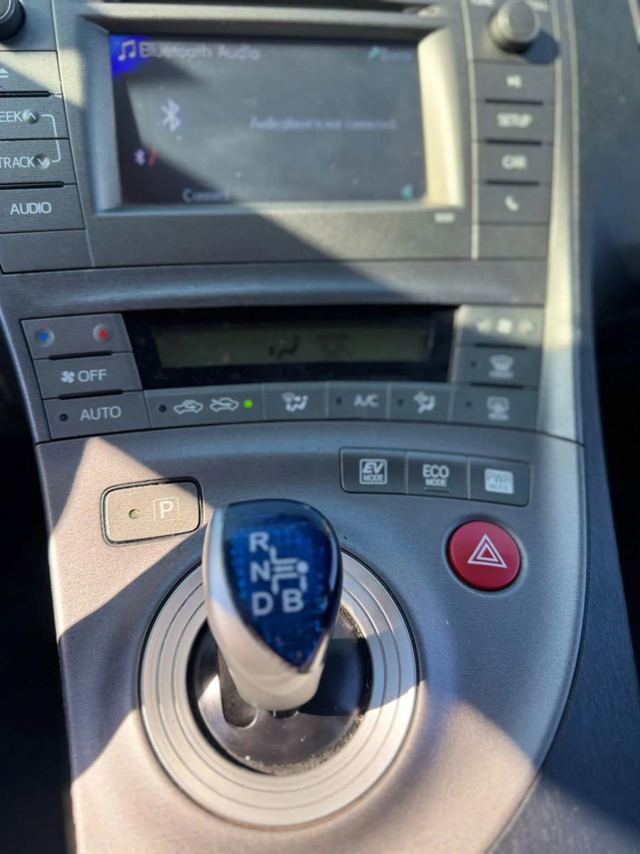 Used 2014 Toyota Prius Two image 25