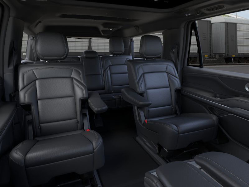 New 2025 Lincoln Navigator L Reserve image 10