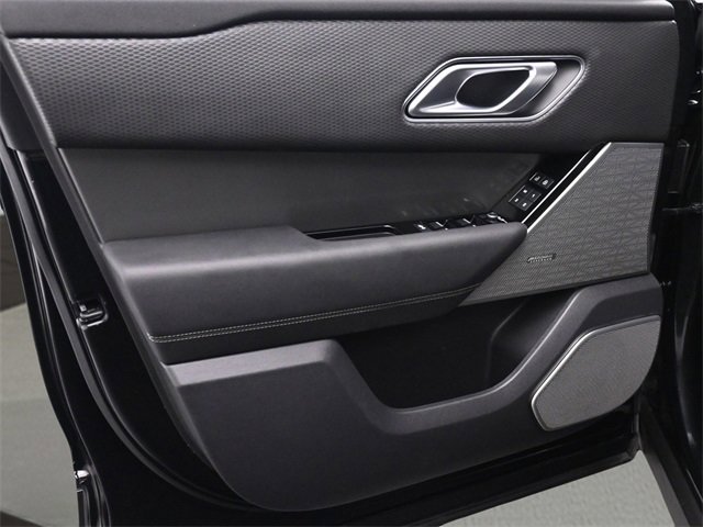 Used 2022 Land Rover Range Rover Velar S image 9