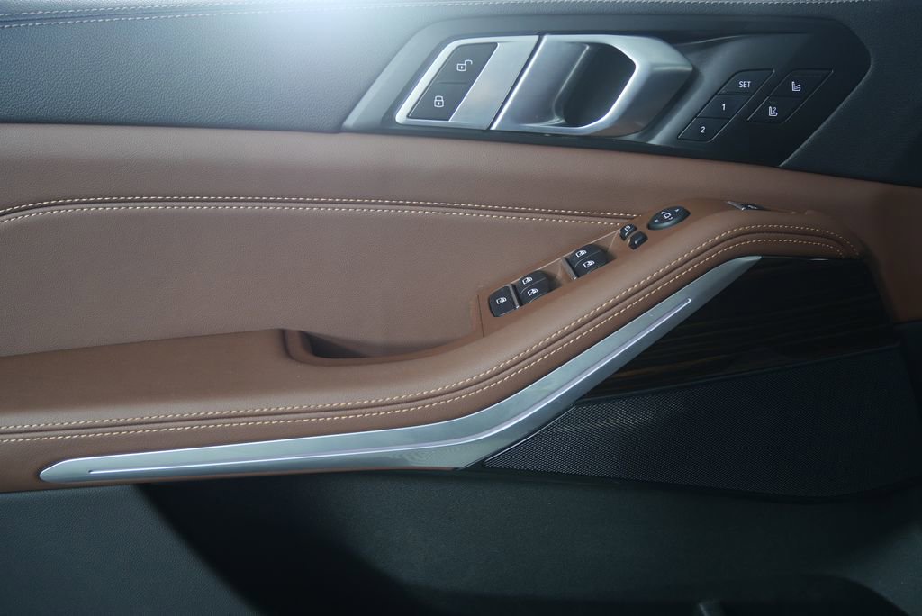 Certified 2023 BMW X5 xDrive40i w/ M Sport Package image 7