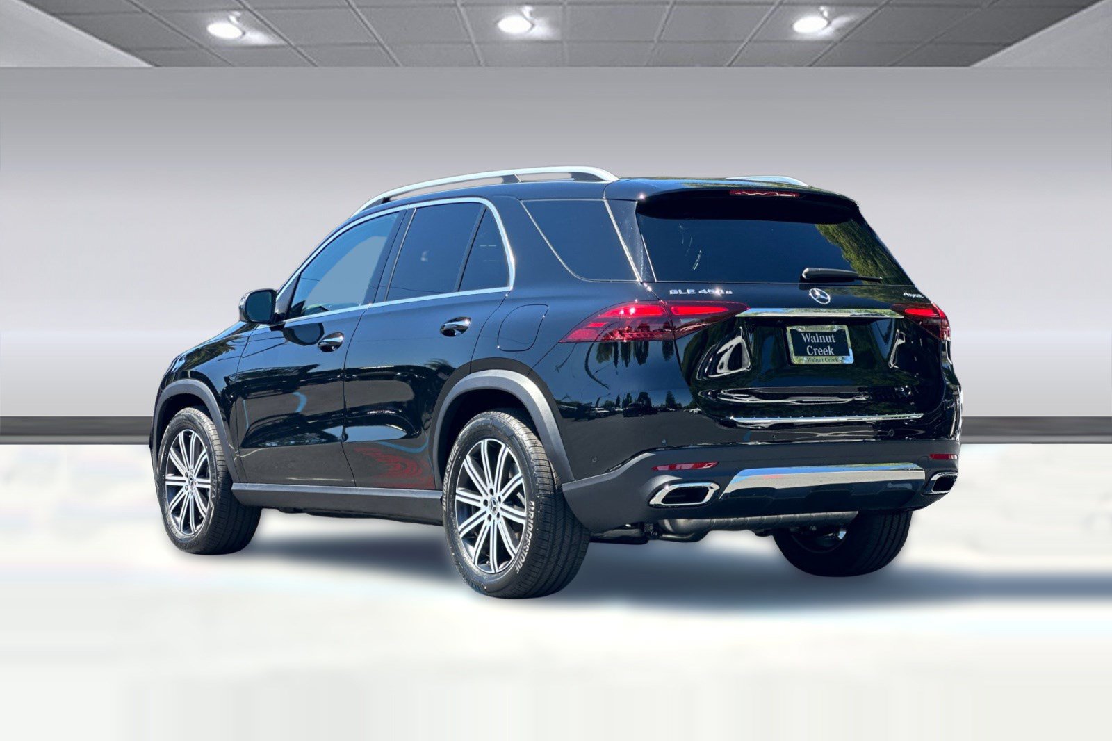 New 2026 Mercedes-Benz GLE 450e 4MATIC image 3