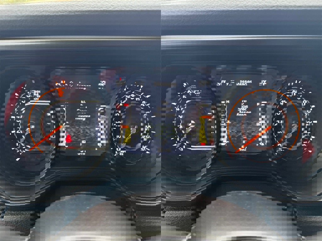 New 2025 Jeep Gladiator Sport image 32