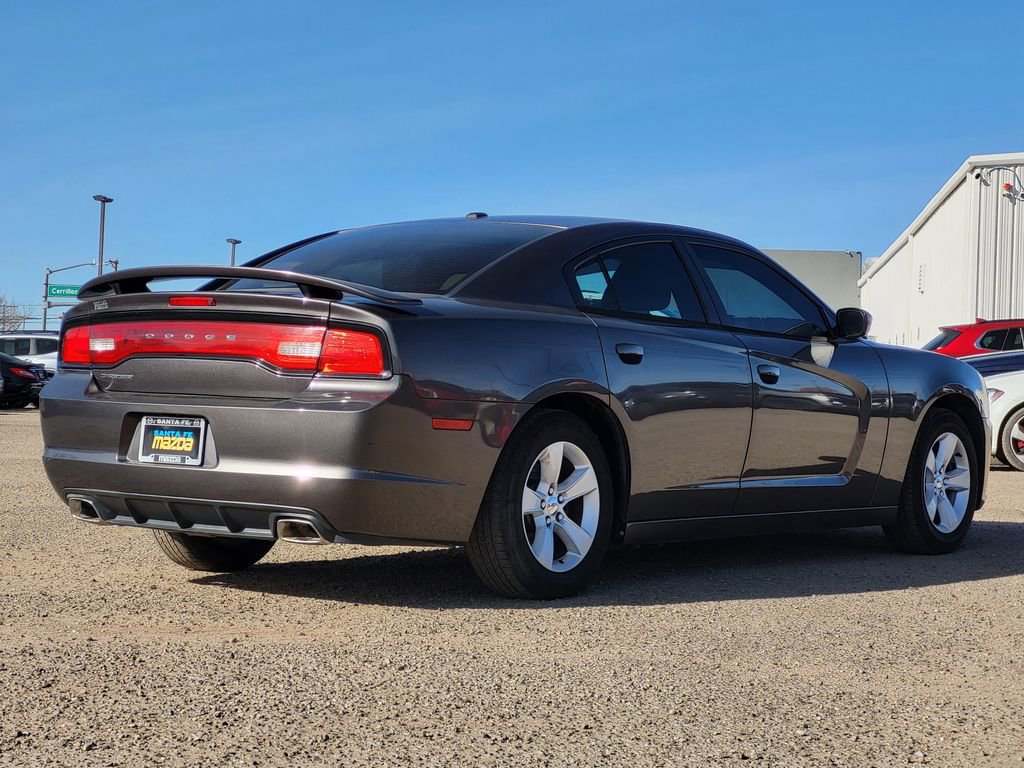 Used 2013 Dodge Charger SE w/ Connectivity Group image 5
