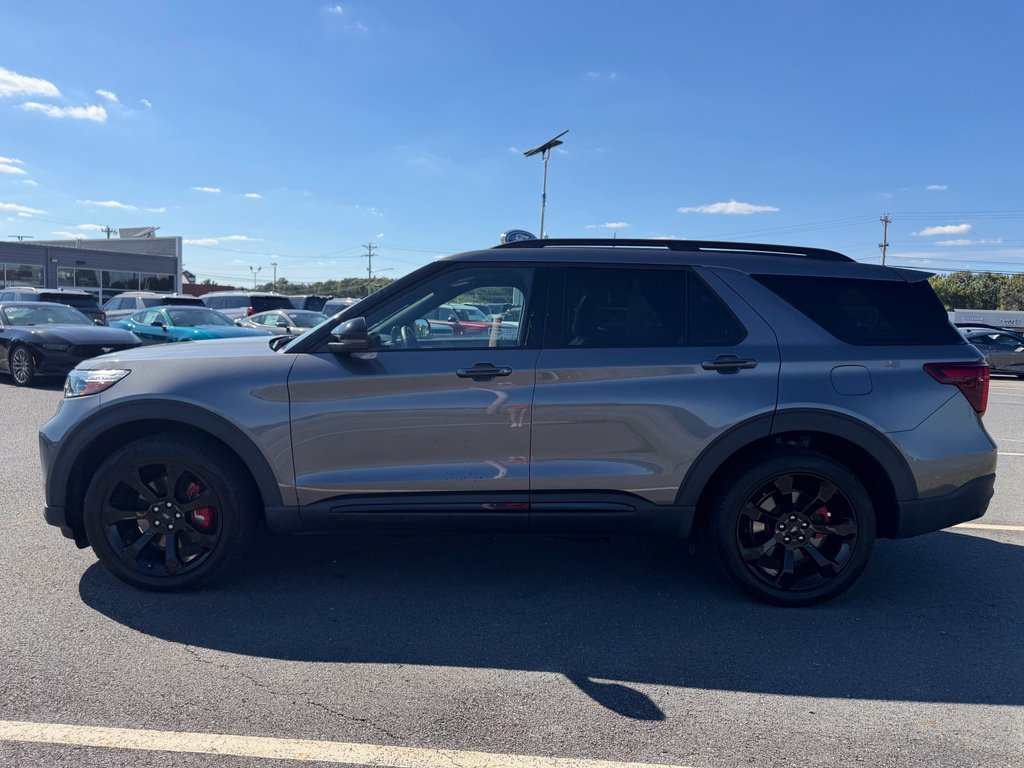 Used 2023 Ford Explorer ST w/ Equipment Group 401A AWD/4WD image 8
