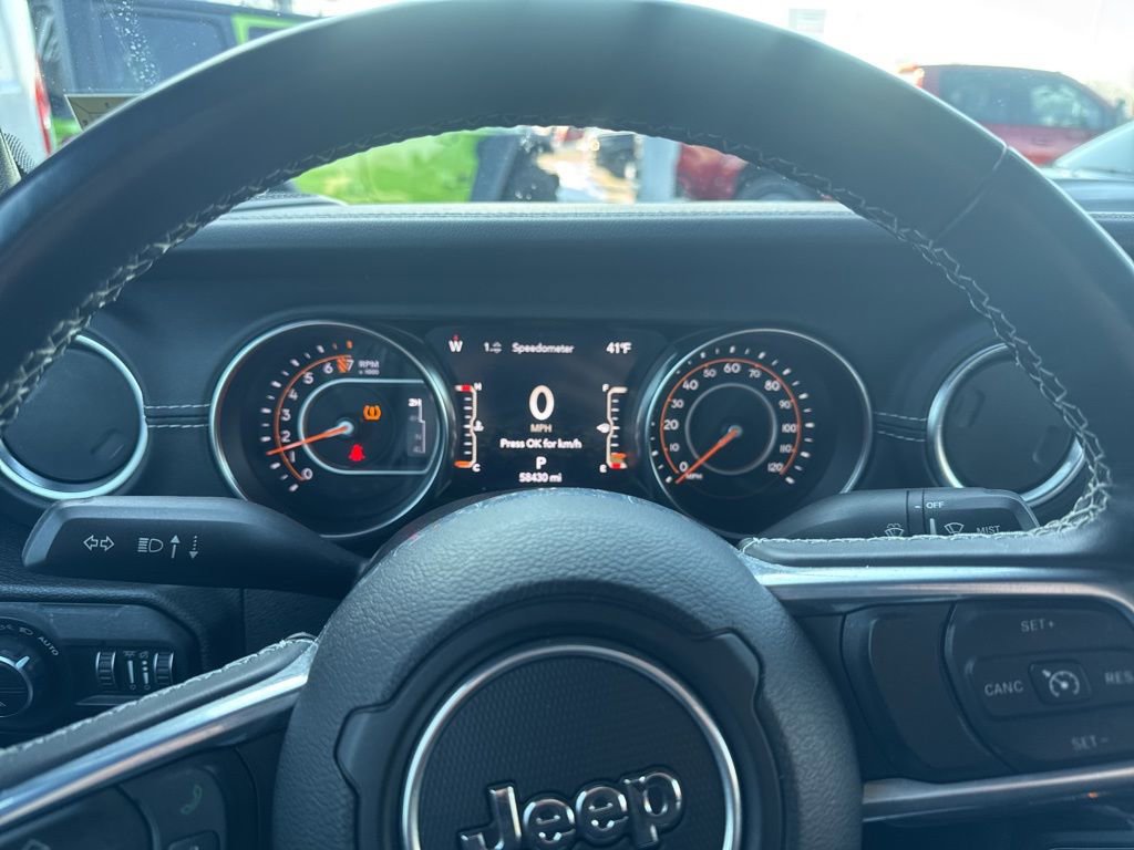 Used 2022 Jeep Gladiator Overland w/ Popular Equipment Package image 12