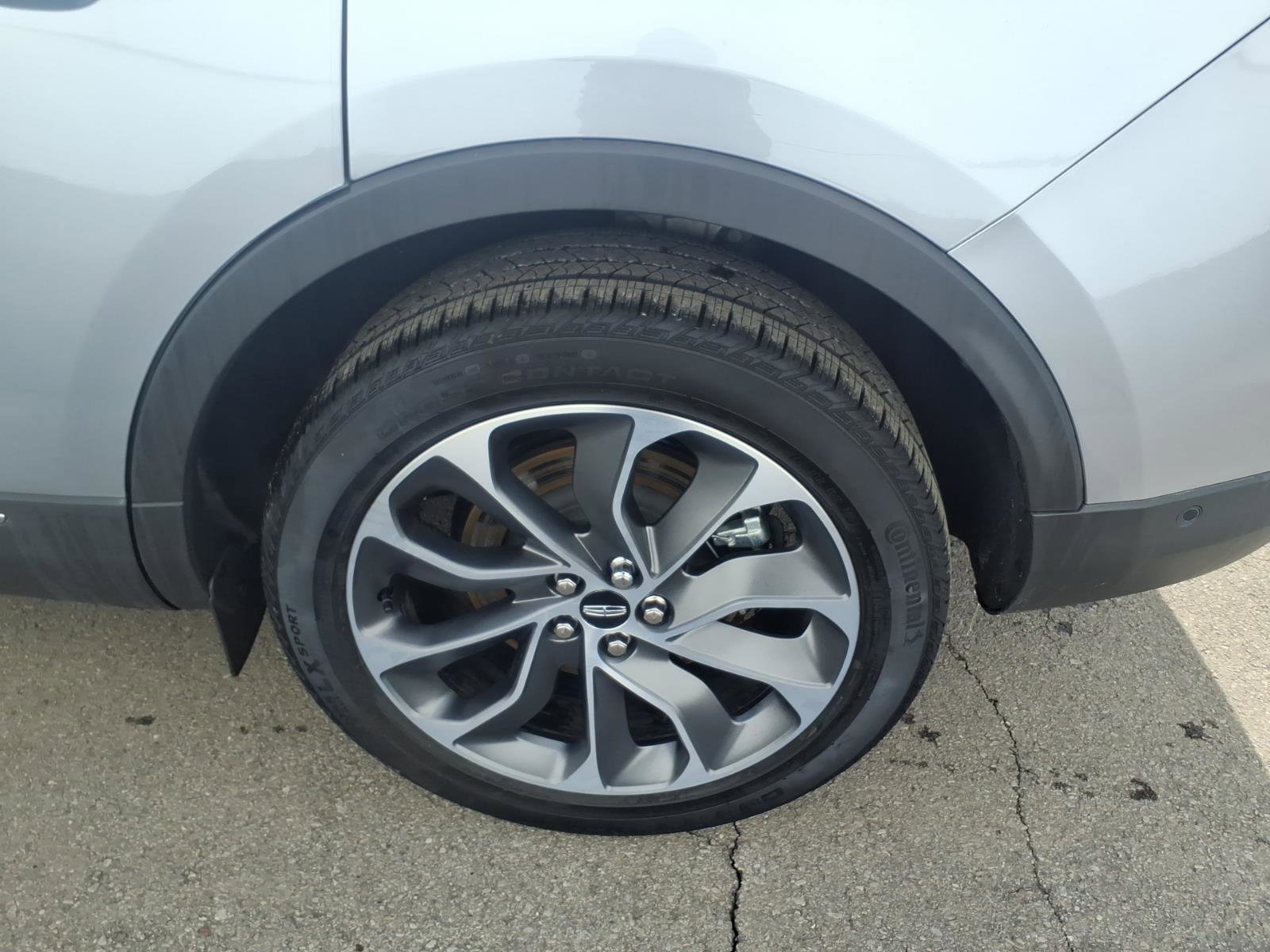 Certified 2022 Lincoln Nautilus Reserve w/ Equipment Group 201A image 8