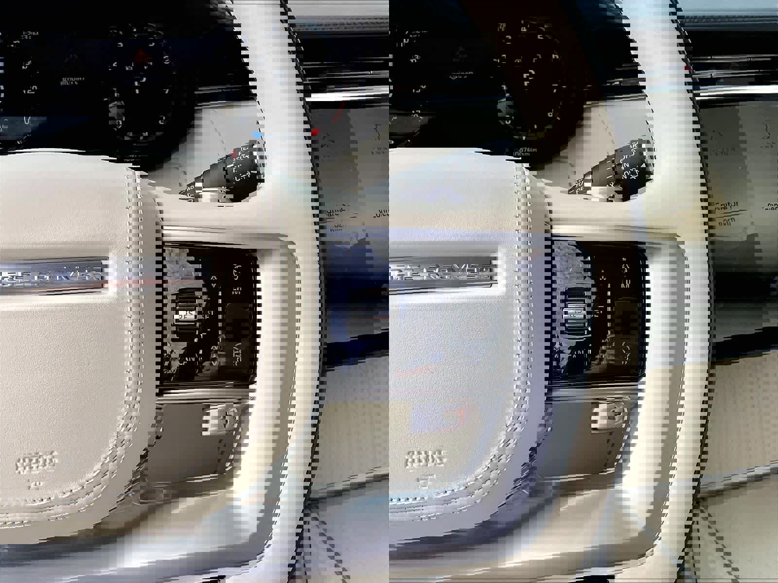 Used 2024 Land Rover Range Rover SE image 21