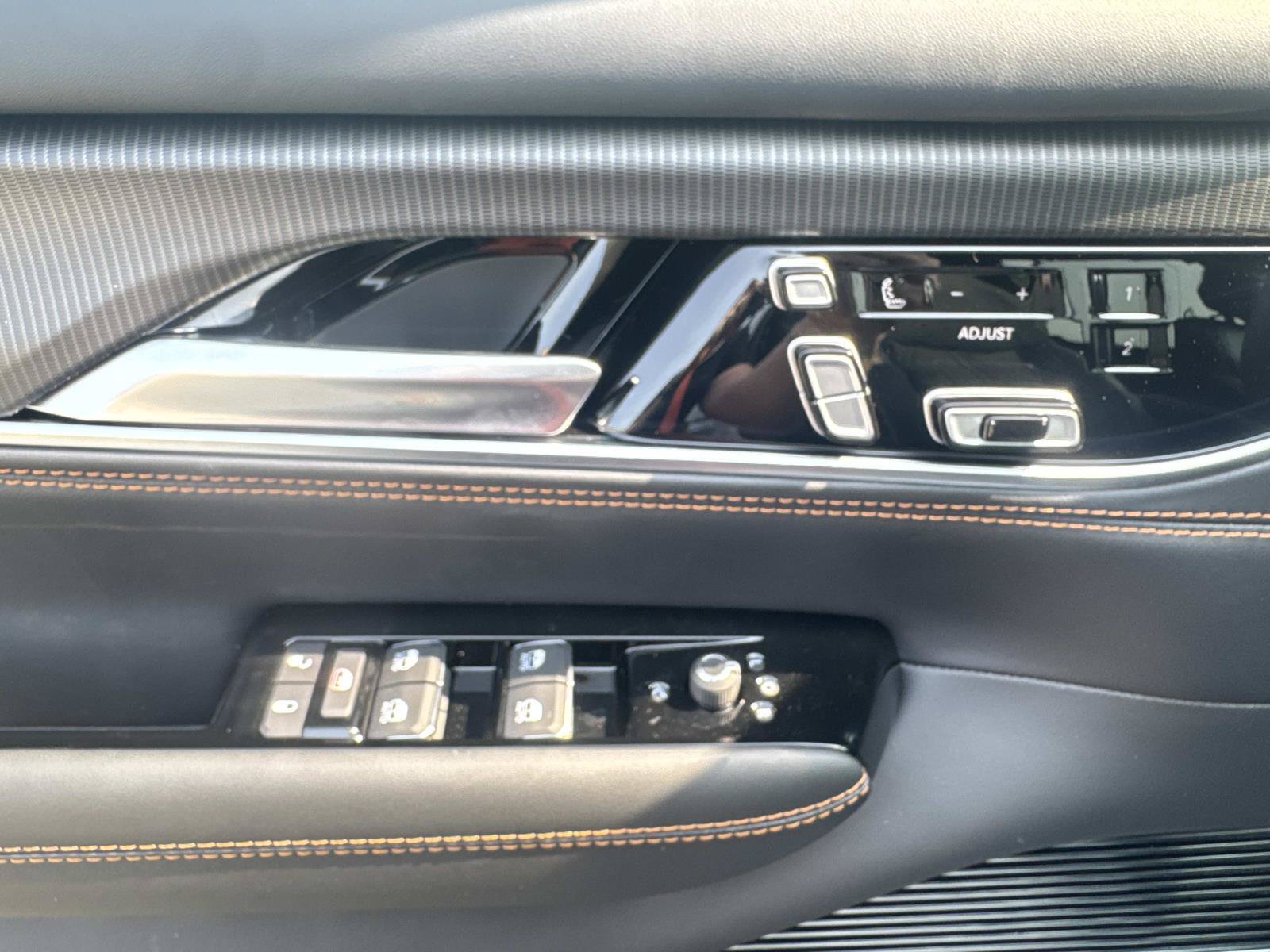 New 2026 Jeep Grand Wagoneer Summit AWD/4WD image 21