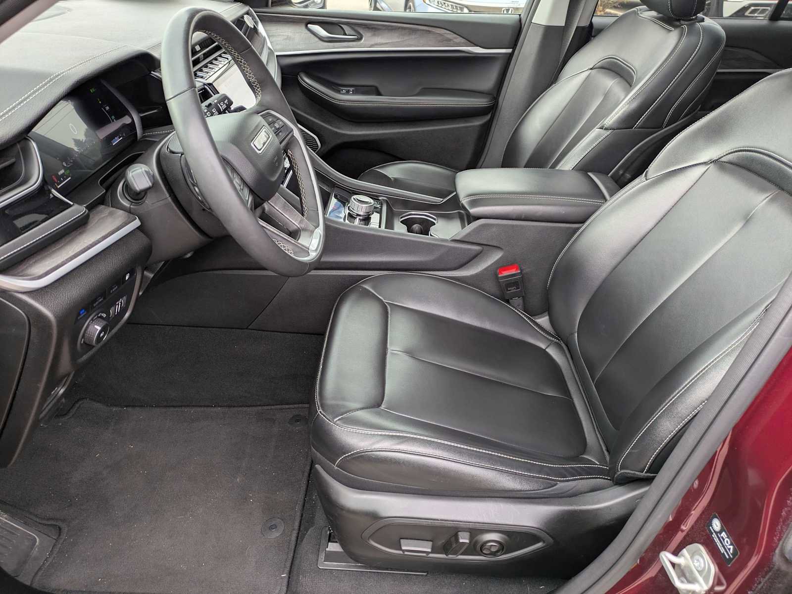 Used 2024 Jeep Grand Cherokee Limited 4xe image 15