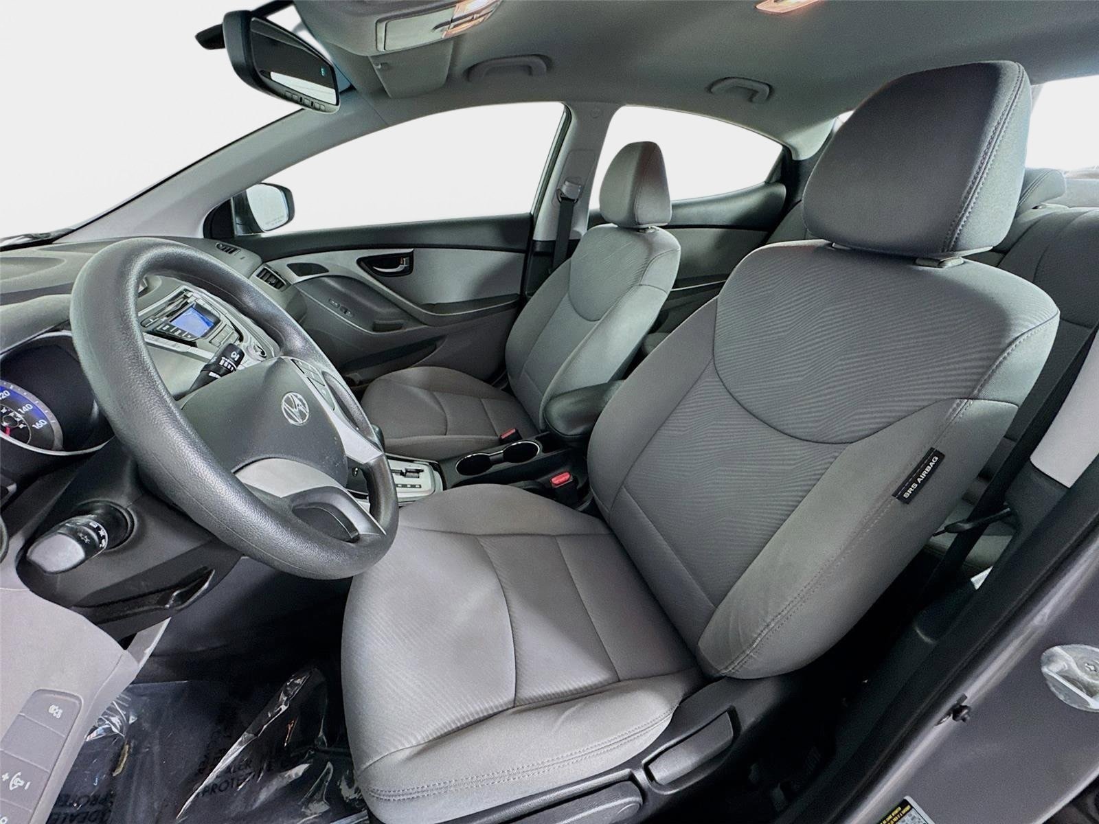 Used 2012 Hyundai Elantra GLS FWD image 11