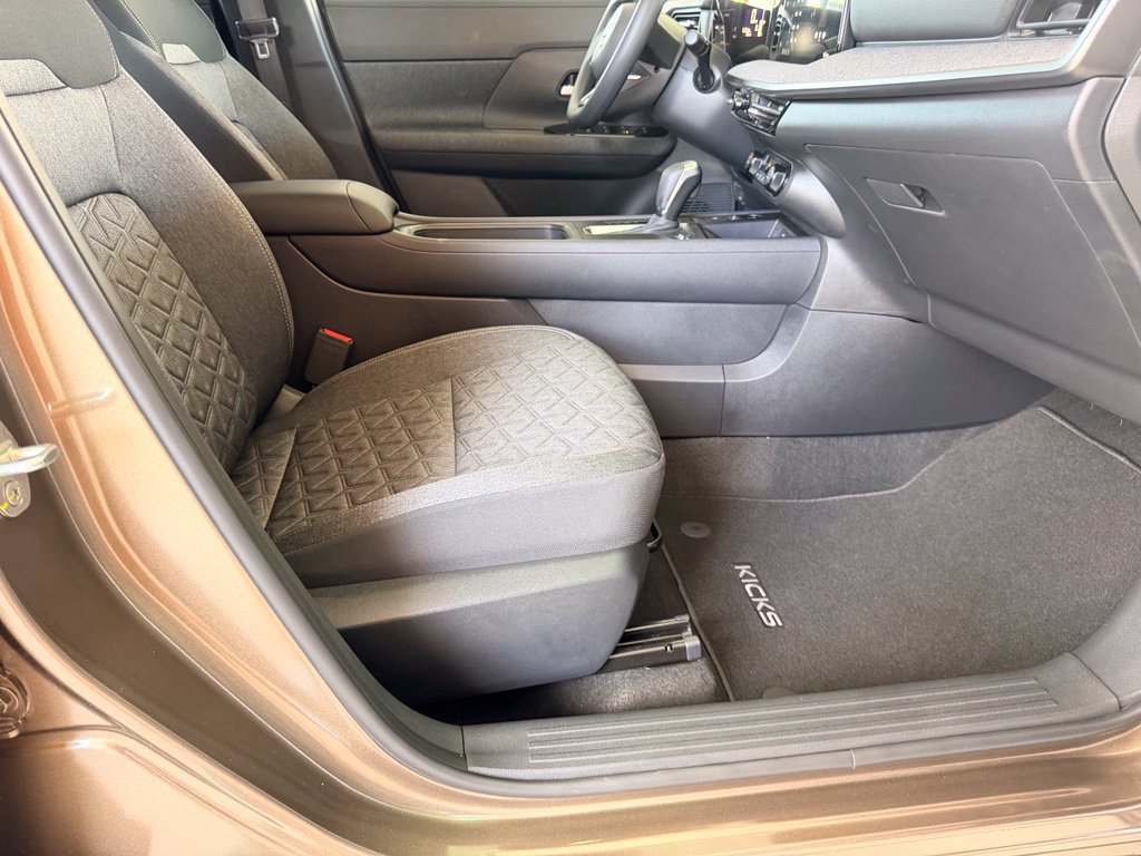 Used 2026 Nissan Kicks SV w/ Cold Weather Package FWD image 37