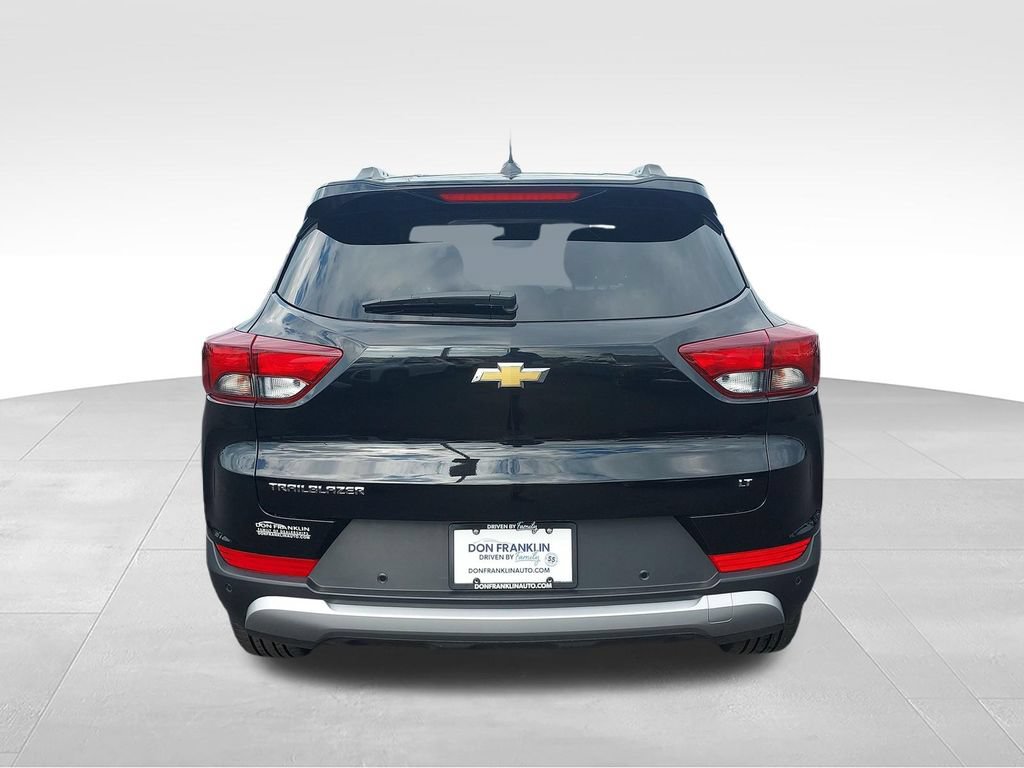 New 2026 Chevrolet TrailBlazer LT w/ Convenience Package FWD image 4