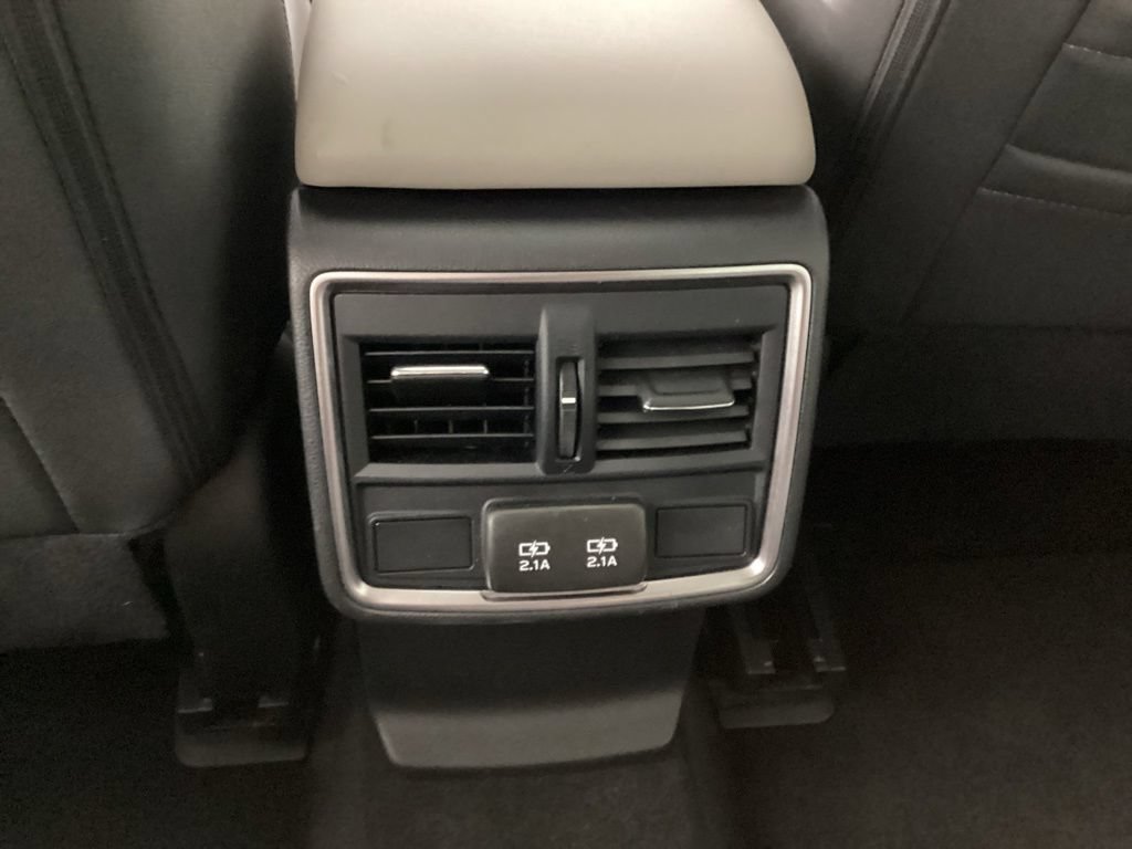 Used 2020 Subaru Forester Premium AWD/4WD image 31