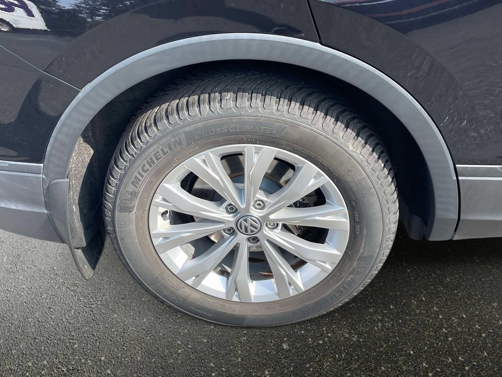 Used 2019 Volkswagen Tiguan SE w/ Panoramic Sunroof Package AWD/4WD image 7