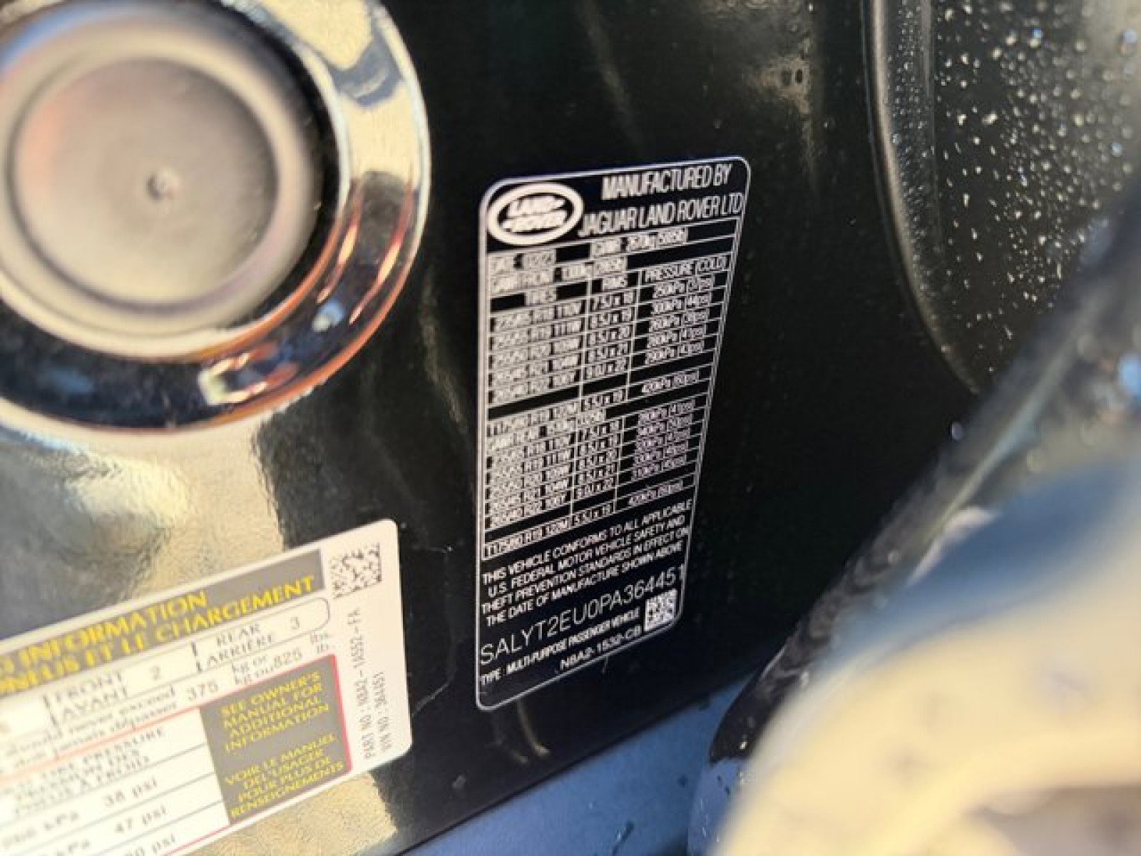 Certified 2023 Land Rover Range Rover Velar R-Dynamic S AWD/4WD image 23