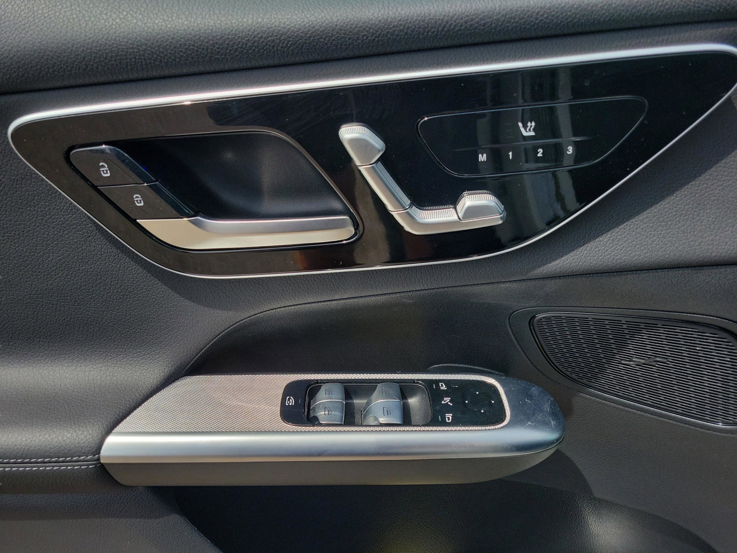 Certified 2026 Mercedes-Benz GLC 300 4MATIC image 17