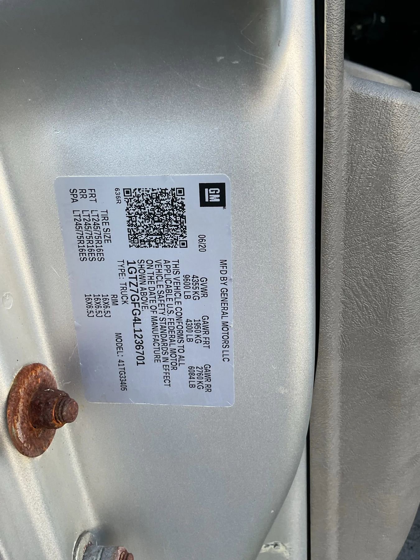 Used 2020 GMC Savana 3500 w/ Driver Convenience Package image 24