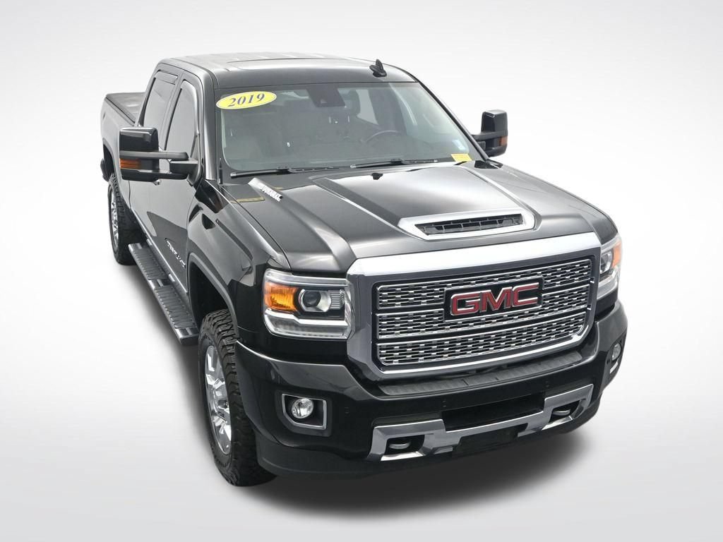 Used 2019 GMC Sierra 2500 Denali w/ Duramax Plus Package AWD/4WD image 24