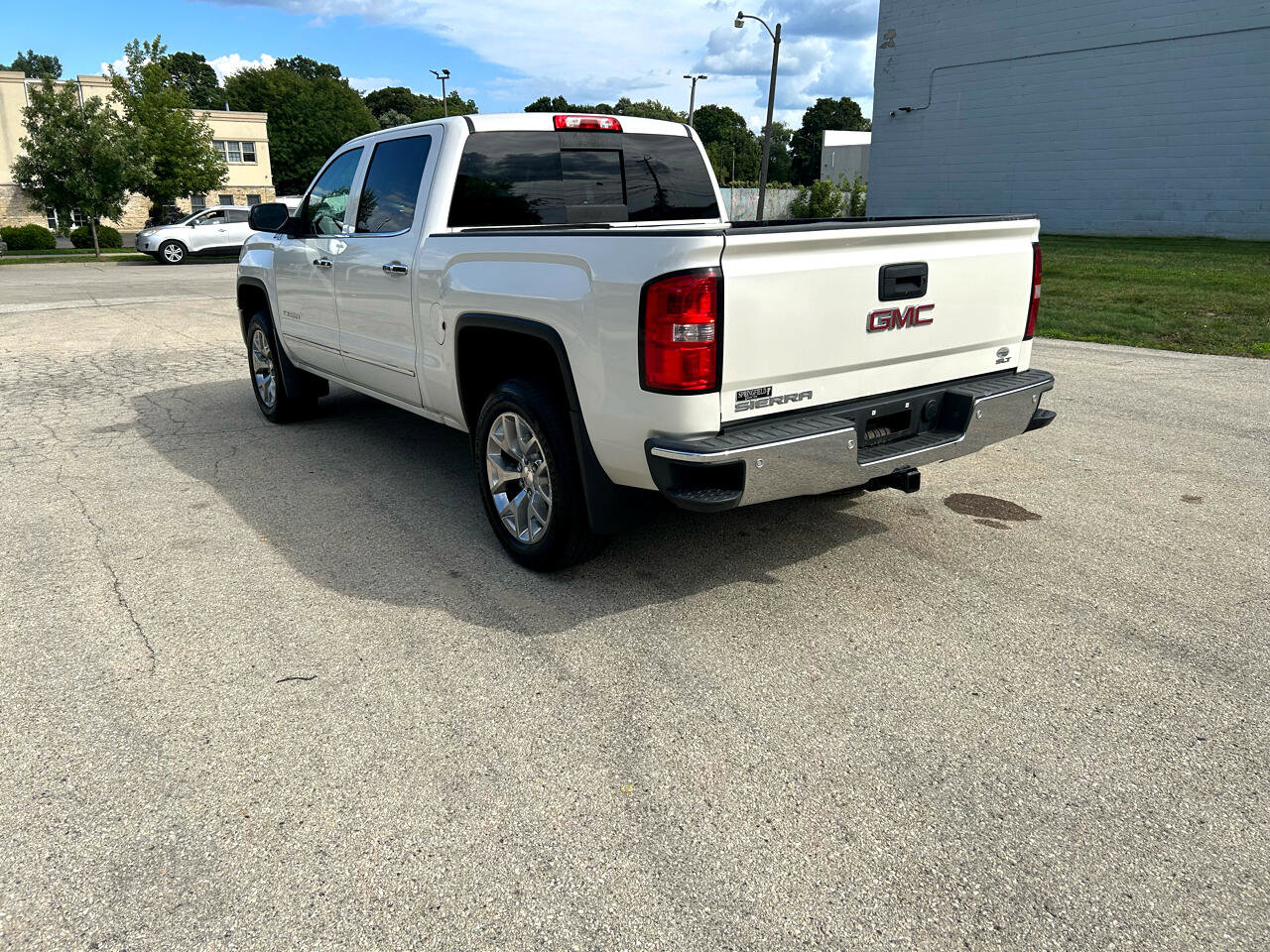 Used 2015 GMC Sierra 1500 SLT w/ SLT Crew Cab Value Package image 5
