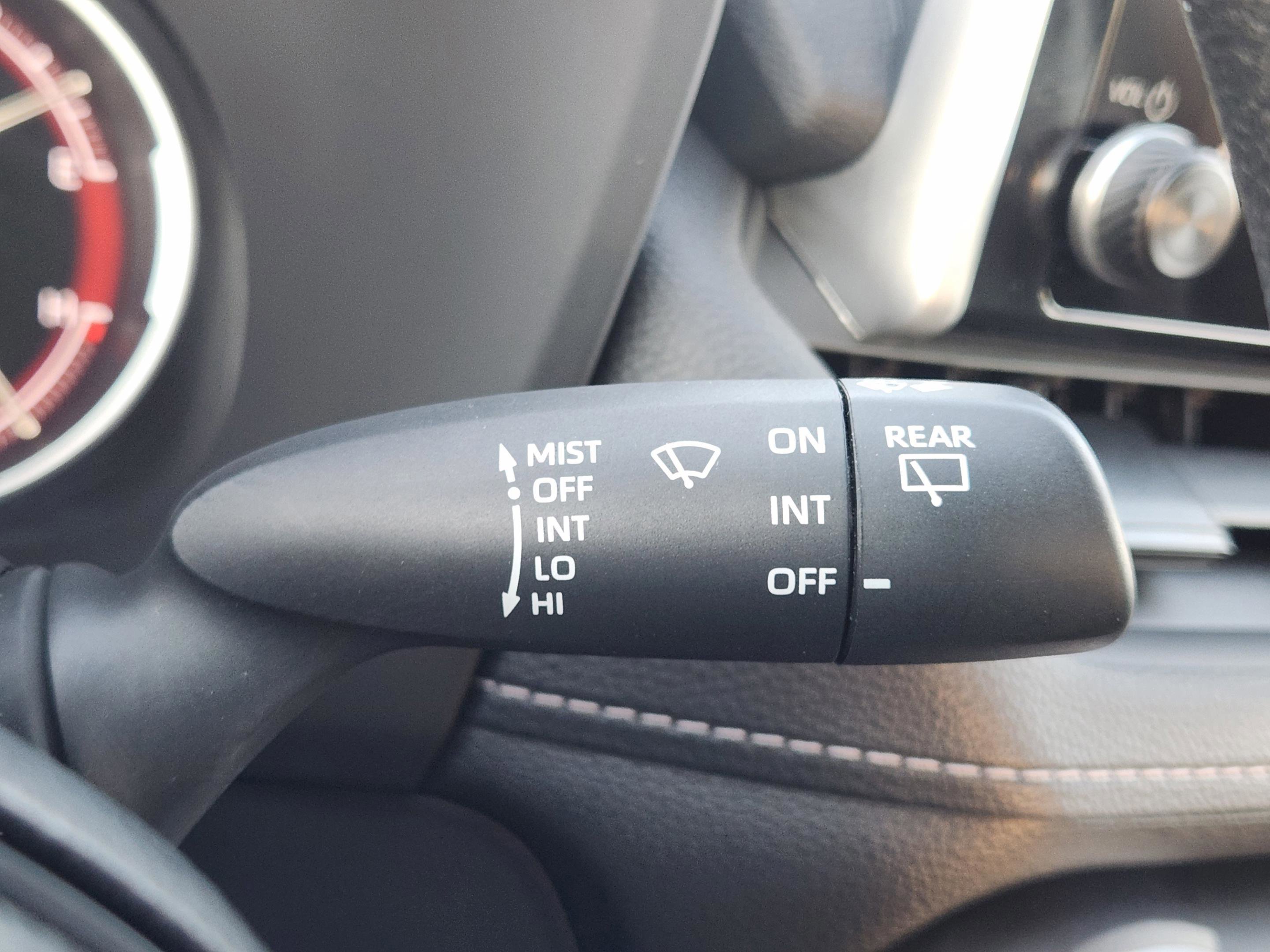 Used 2025 Toyota RAV4 LE image 17