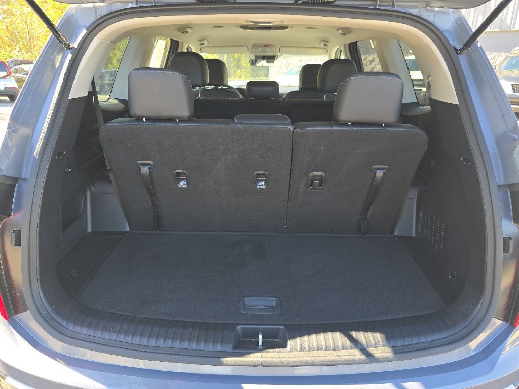 Used 2024 Kia Telluride LX FWD image 17
