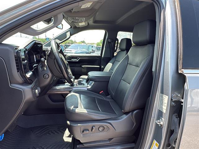 Used 2024 Chevrolet Silverado 1500 LTZ AWD/4WD image 13