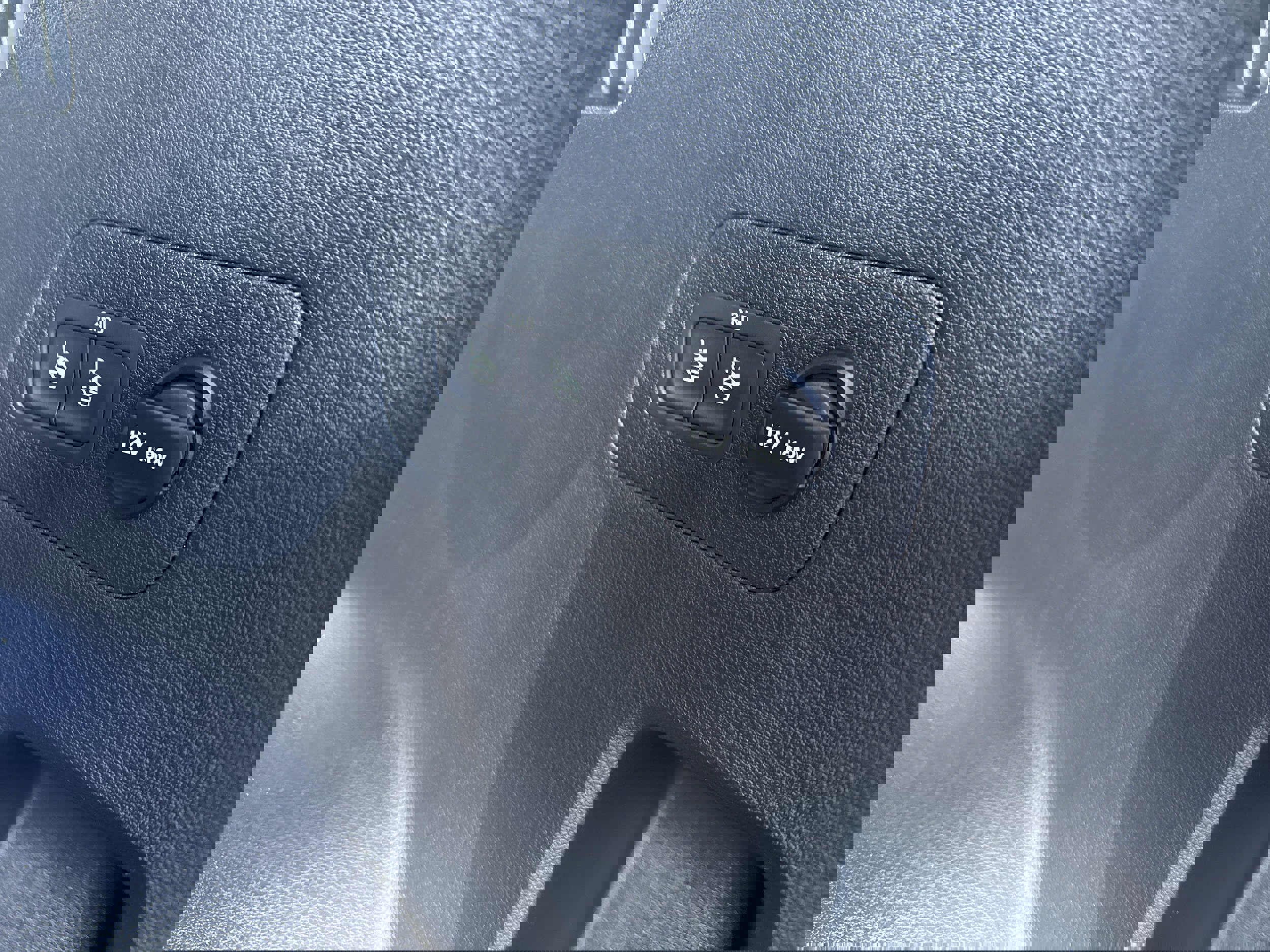 Used 2021 Hyundai Santa Fe SEL w/ Convenience Package image 13