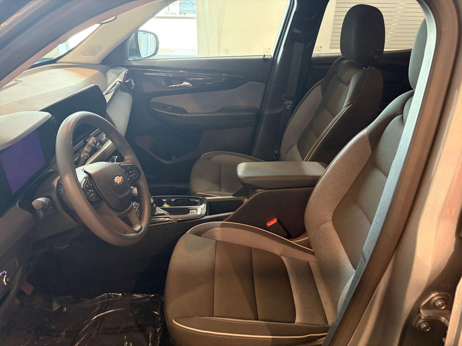 Used 2025 Chevrolet TrailBlazer LT image 24