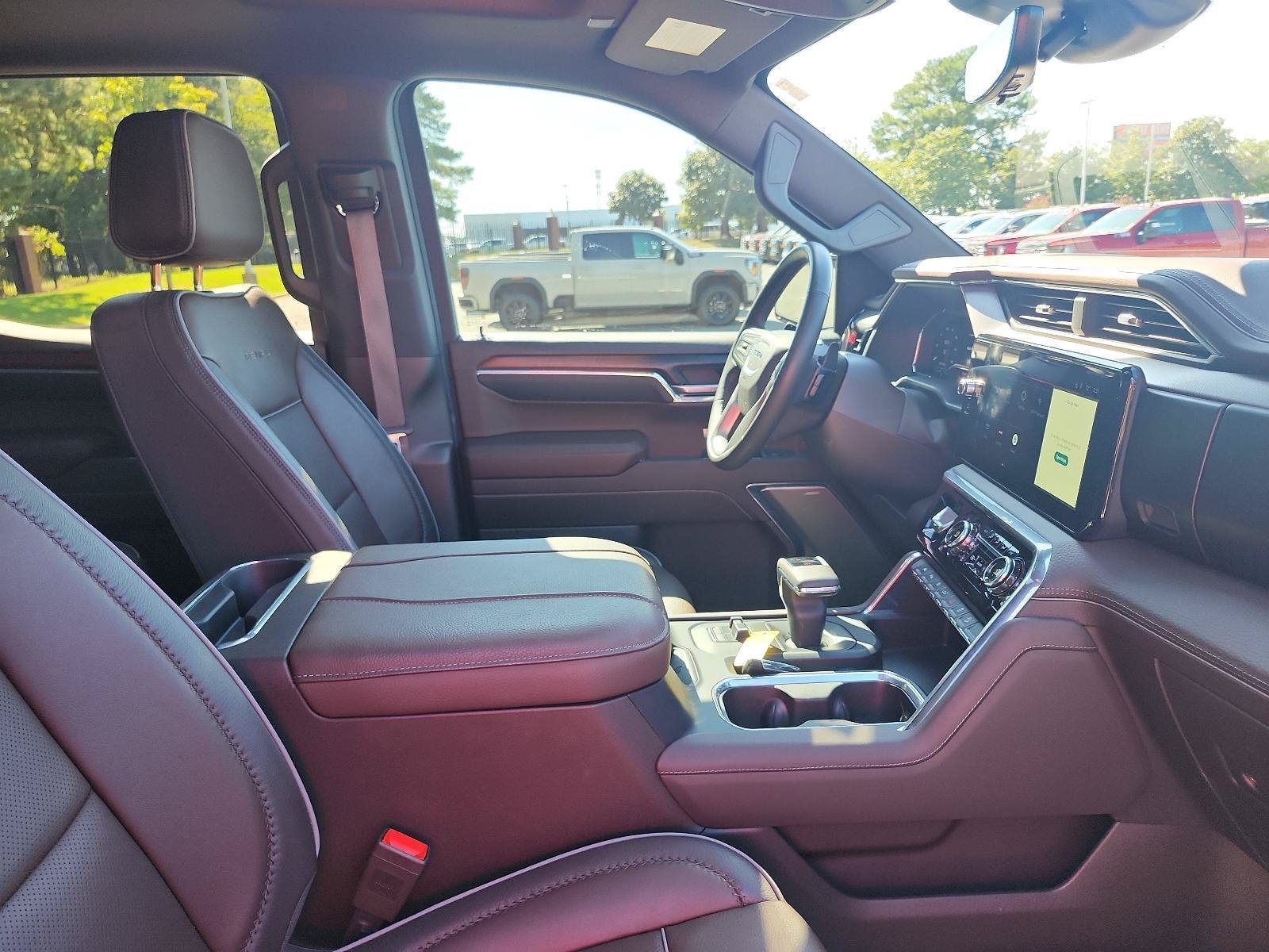 Certified 2024 GMC Sierra 1500 Denali w/ Denali Reserve Package AWD/4WD image 9