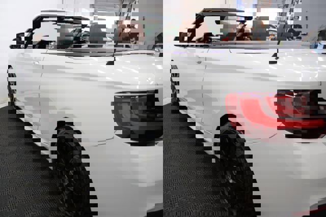 Used 2016 BMW 228i Convertible image 8