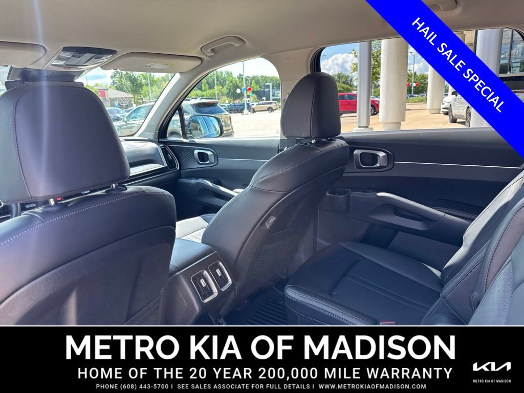 Used 2025 Kia Sorento EX FWD image 32