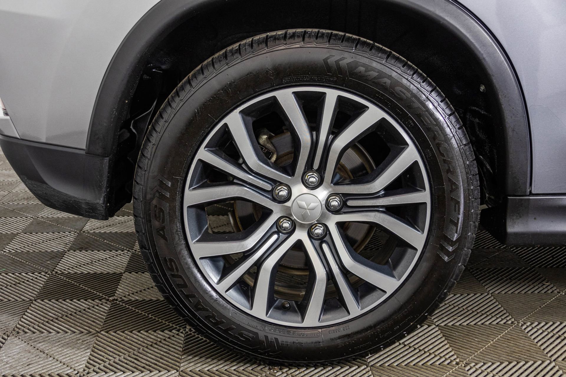 Used 2018 Mitsubishi Outlander Sport ES image 47