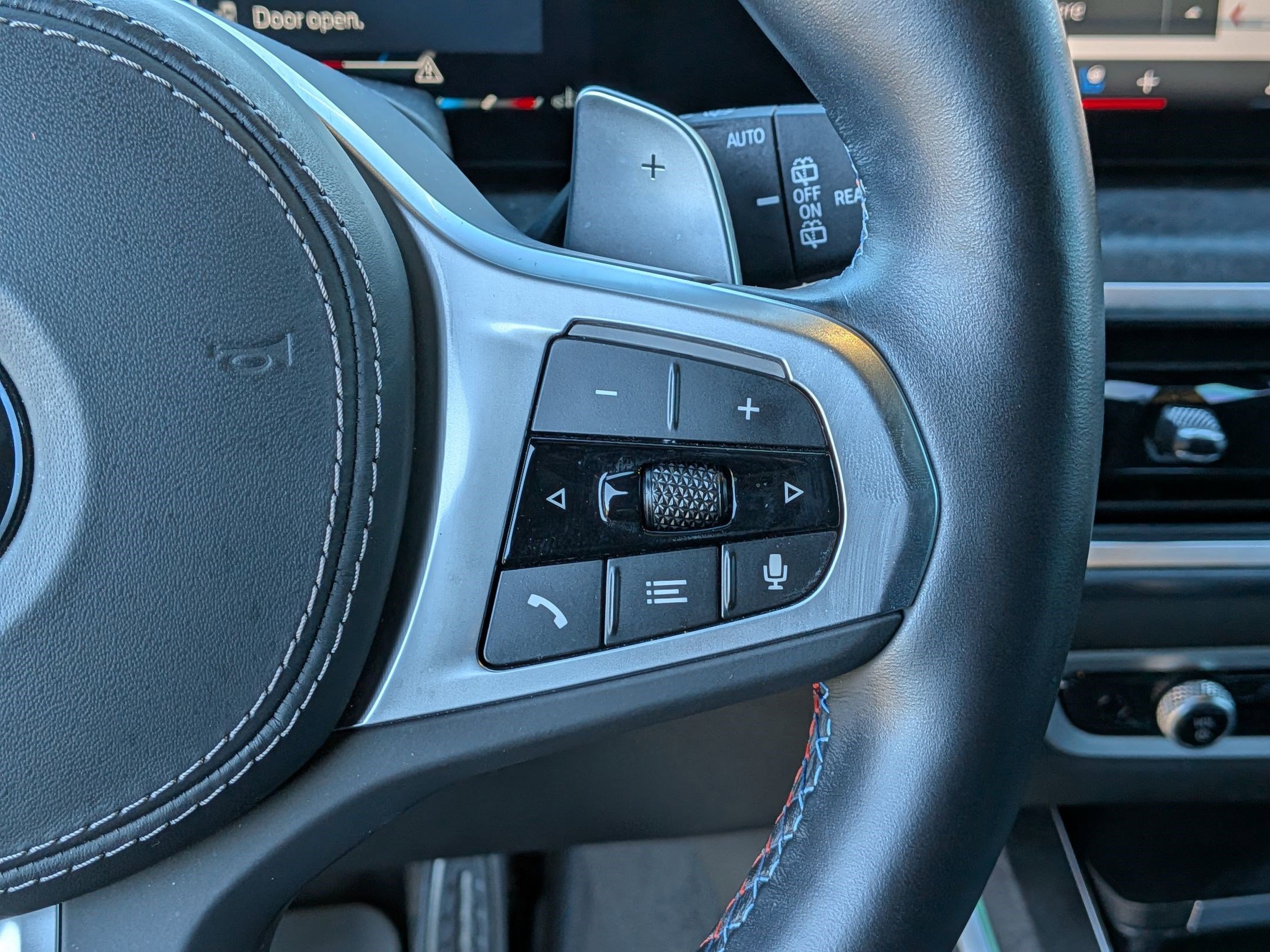 Used 2024 BMW X7 M60i w/ Executive Package image 19