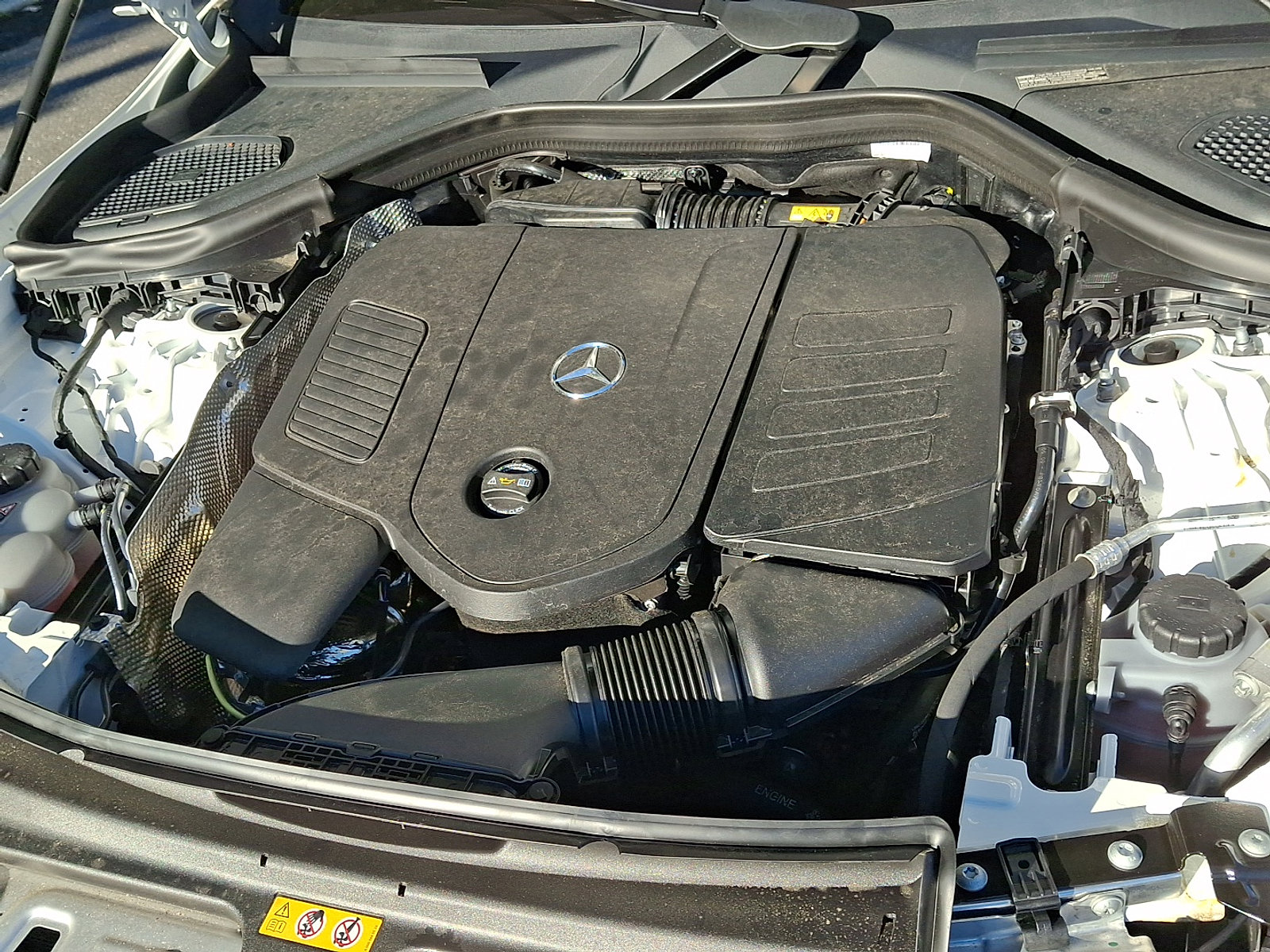 Certified 2025 Mercedes-Benz GLC 300 4MATIC SUV image 28