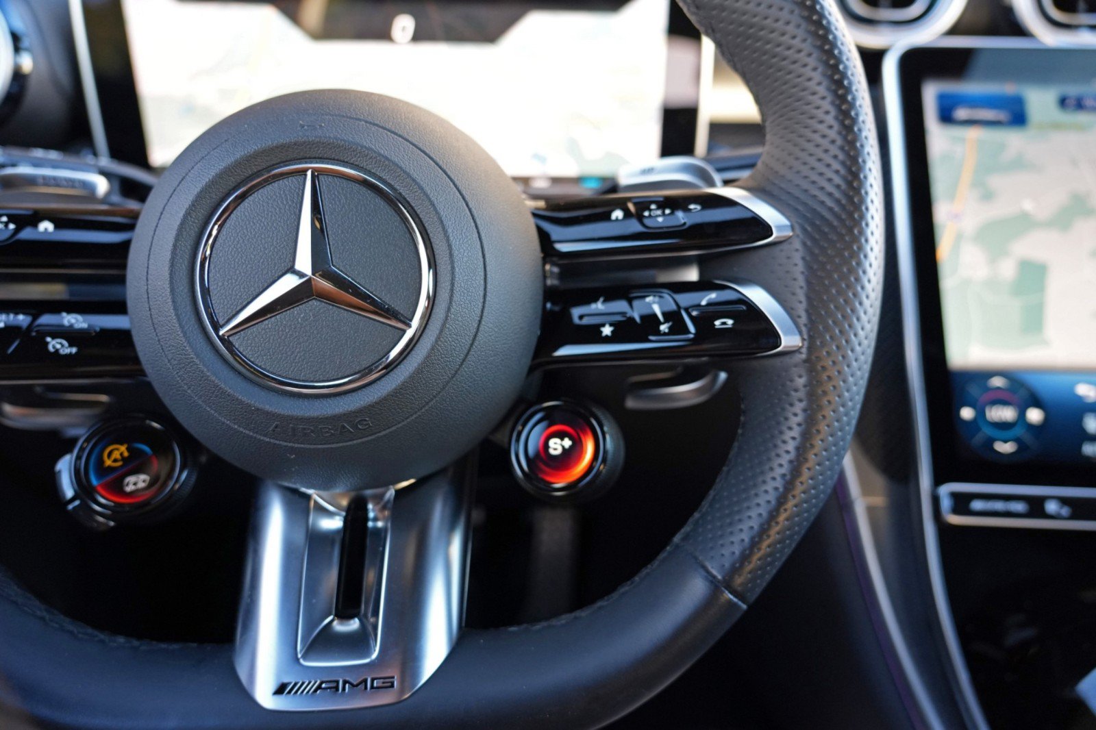 Used 2025 Mercedes-Benz GLC 43 AMG 4MATIC w/ AMG Night Package image 25